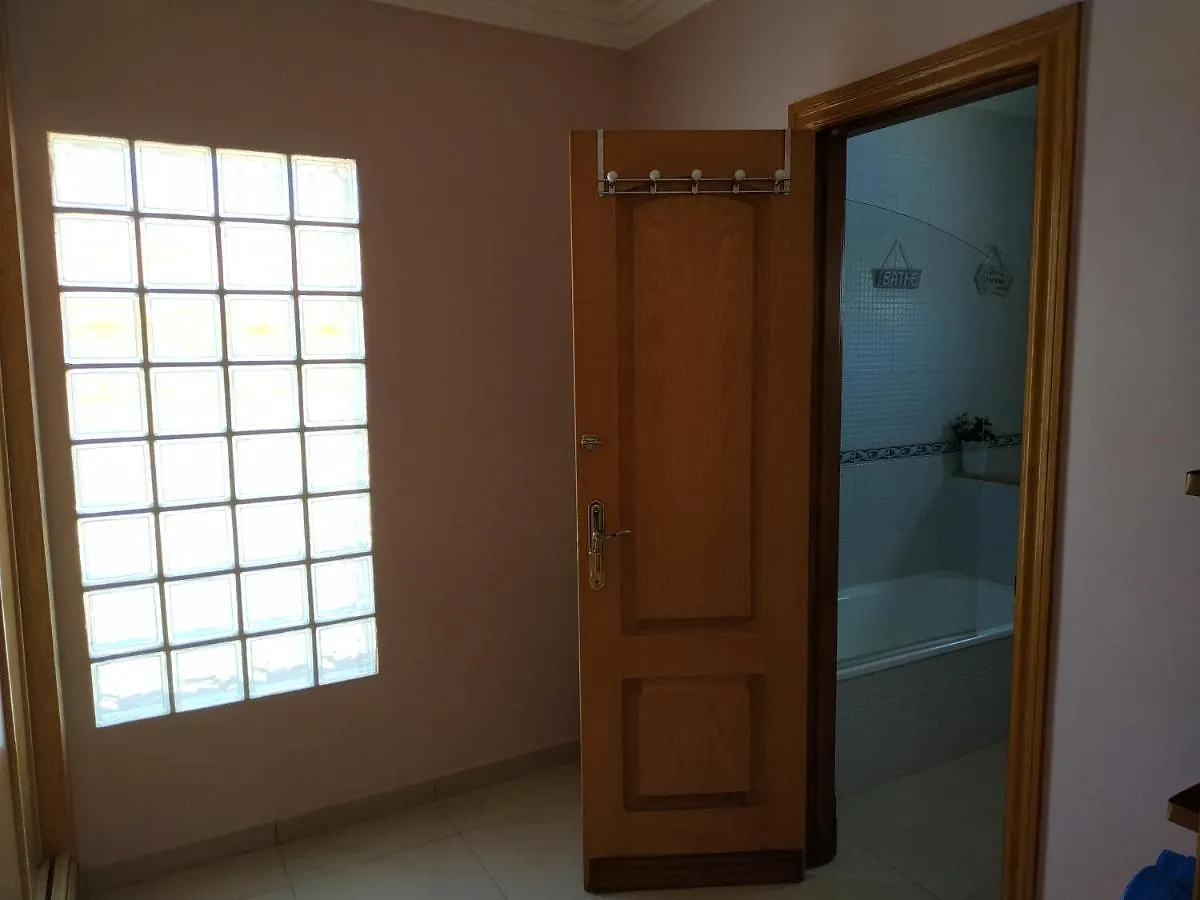 Villa Casa Del Sol: Spacious 3-Bedroom with Private Solar-Heated Pool Triquivijate 0*,  Spain